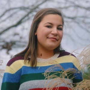 Meet your Posher, Ella